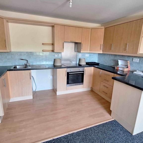 2 bedroom flat to rent - Photo 1