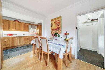 Woodhill Lane, Shamley Green, Guildford, GU5 - Photo 2