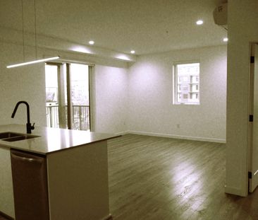 2bed 2bath Condo; Cawston – Available December 1st - Photo 2