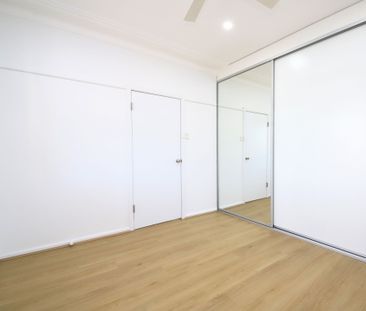 Renovated Four Bedroom Family Home - Photo 4