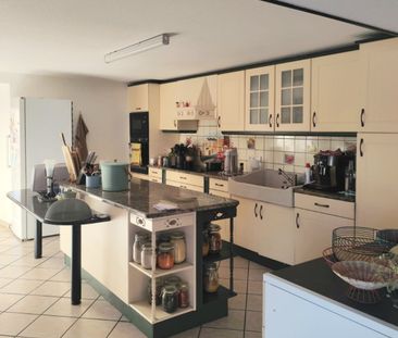 Location Appartement 116m² - Photo 2