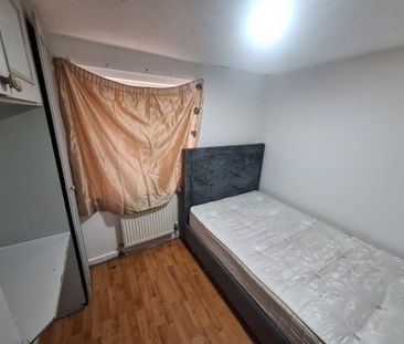 Stockport Road, Levenshulme, Manchester, M19 - Photo 3