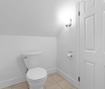 For Lease - 200 Sanford Avenue Unit# 2nd & 3rd, Hamilton, Ontario - Photo 2