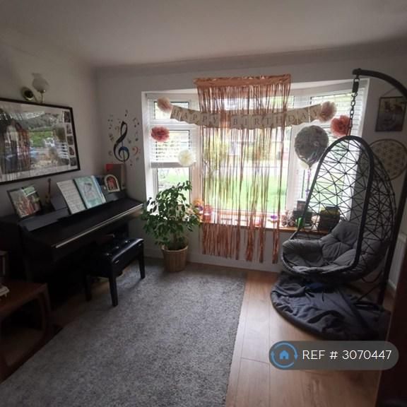 3 bedroom detached house to rent - Photo 1