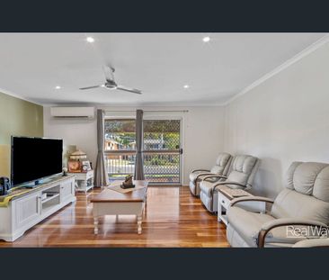 Spacious Two-Storey Family Home With Room for Everyone - READY FOR ... - Photo 6