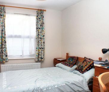 3 bedroom terraced house to rent - Photo 6