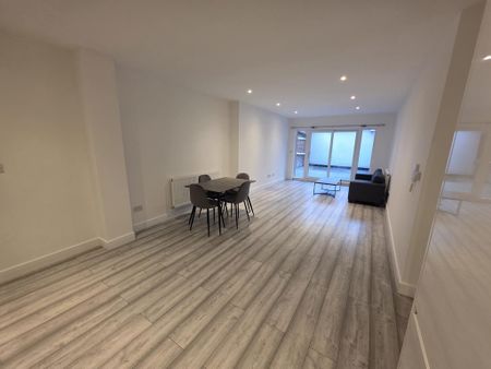 2 bedroom flat to rent - Photo 3