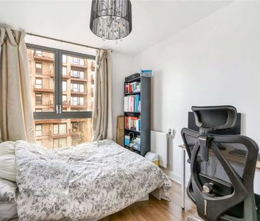 Spacious two bedroom, two bathroom apartment providing luxury livin... - Photo 4