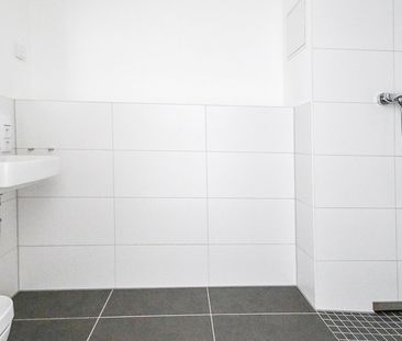 Komfortable 3-Zimmer-Wohnung mit 2 Bädern, Balkon & Fußbodenheizung... - Photo 3