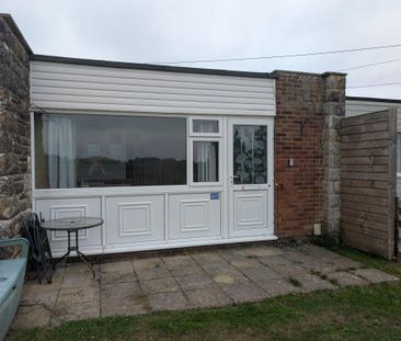 2 bedroom bungalow to rent - Photo 2