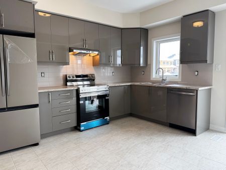 For Lease - 660 Colborne Street Unit# 57, Brantford, Ontario - Photo 4