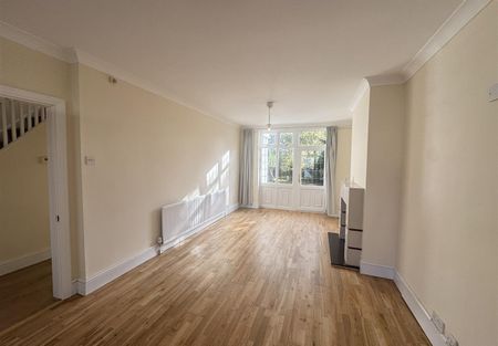 Spies Lane, Halesowen, West Midlands - Photo 5