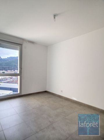 Appartement 2 pièces 41m2 MARSEILLE 11EME 785 euros - Photo 5