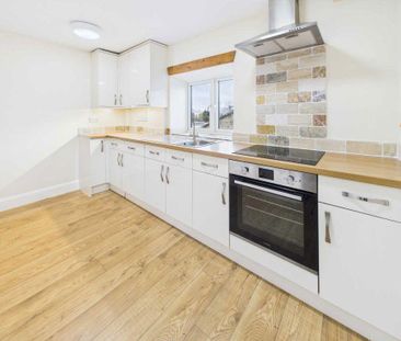 2 bedroom terraced house to rent - Photo 4