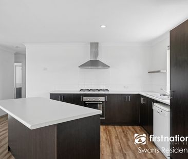 Beautiful Corner-Block Home in Ellenbrook - Available Now! - Photo 3