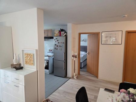 Helle & moderne 2-Raum-Whng. mit Terasse (Teilmöbelierg. mögl.) - Foto 3