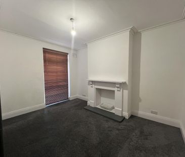 5 bedroom terraced house to rent - Photo 1