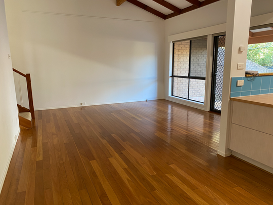 Two Bedroom Townhouse in Shaws Bay - Photo 1