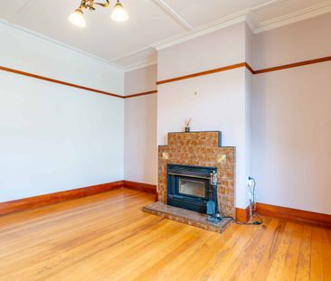 Large Family Home - Photo 1