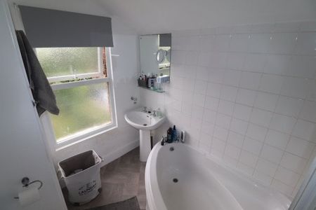 North Road Avenue, Brentwood, Property for rent - Photo 4