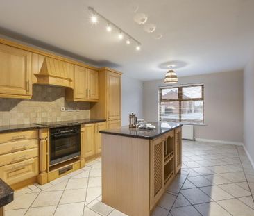1 Henley Hall, St James, Royal Hillsborough, BT26 6RZ - Photo 5