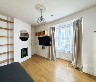 3 bedroom house to rent Skelwith Road, Sheffield, South Yorkshire, S4 - Photo 2