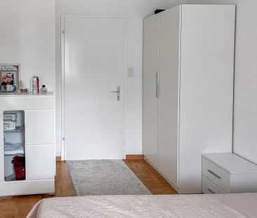 gemütliche 5.5-Zi. Wohnung im 1. OG mit Balkon - Foto 4