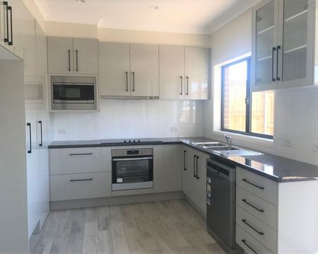 Four Bedroom Home In Great Location! - Photo 2