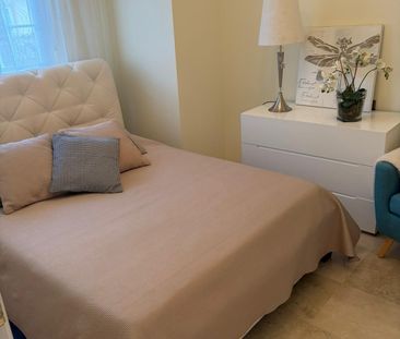 Apartment in Nueva Andalucía, Costa del Sol - Photo 4