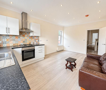 3 bedroom apartment to rent - Photo 1
