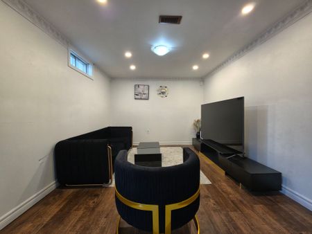 For Lease - 66 Overlord Crescent Unit# Lower, Toronto, Ontario - Photo 3
