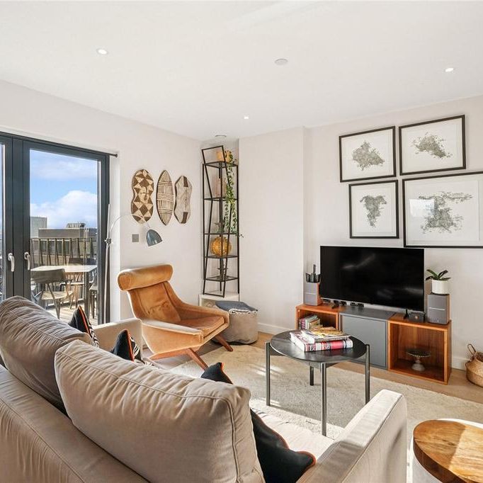 2 bedroom penthouse to rent - Photo 1