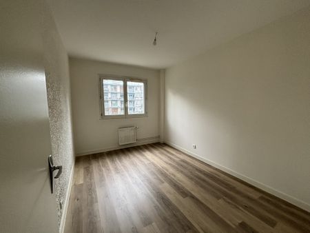 : Appartement 47.67 m² à Saint-Étienne - Photo 4