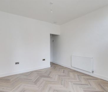 2 Bed Terraced House For Rent - Photo 6