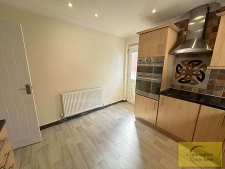 6 Glengoland Avenue, Belfast, BT17 0HY - Photo 4