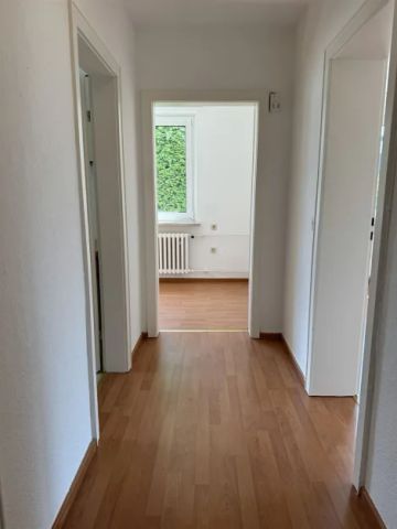 *3-Zi.-Erdgeschosswohnung mit Einbauküche nahe Juessee* - Foto 4