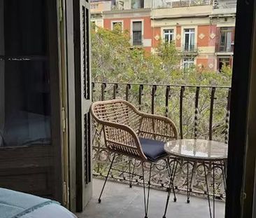 Carrer del Comte dUrgell, Barcelona, Catalonia 08011 - Photo 3