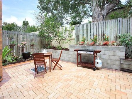 6/29 Halstead Street, Coorparoo QLD 4151 - Townhouse For Rent | Domain - Photo 4