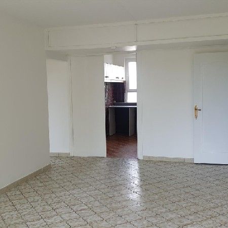 Location Appartement 4 pièces 67m² CLICHY SOUS BOIS 93390 - Photo 1
