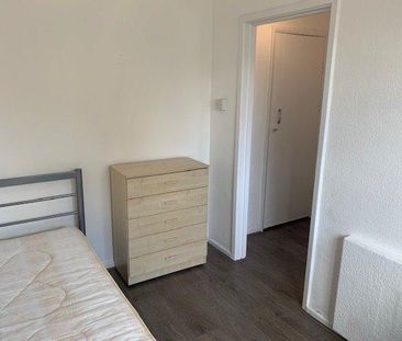 House share to rent - Photo 6