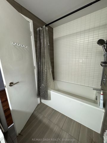 River City II Lofts 32 - Photo 5