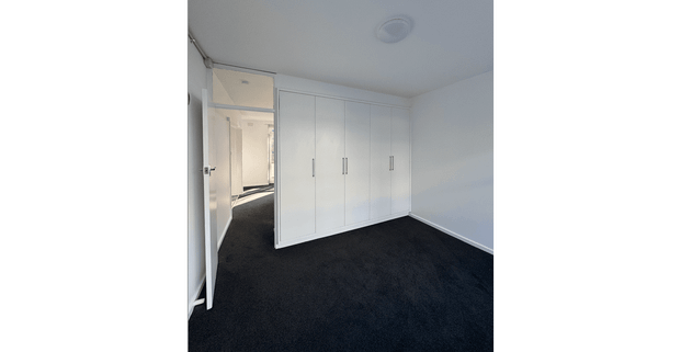 Newly Renovated 1-Bedroom Apartment in Boutique Block of 12 - Photo 1