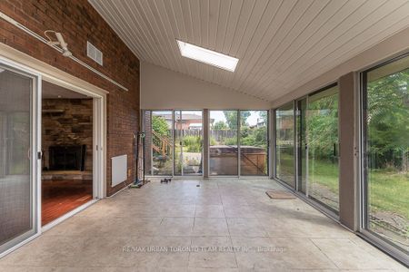 For Lease - 35 Brumwell Street, Toronto, Ontario - Photo 2