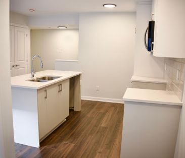 For Lease - 701 Glenroy Gilbert Drive Unit# 8, Barrhaven, Ontario - Photo 5