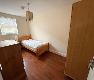 3 bedroom maisonette to rent - Photo 6
