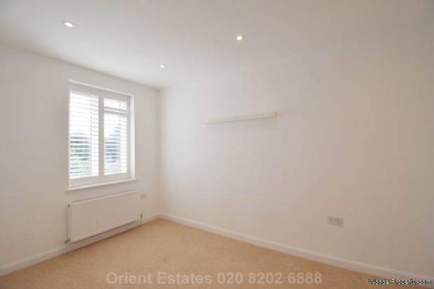 4 bedroom property to rent in London - Photo 1