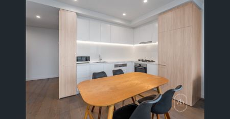 Elegantly Furnished Modern Apartment with Garden Views in the Heart of Box Hill! - Photo 2