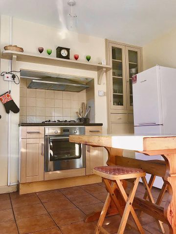 4 bedroom detached house to rent - Photo 4