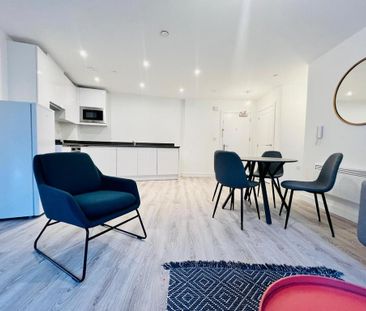 2 bedroom flat to rent - Photo 2