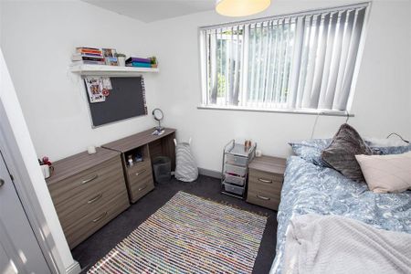 7 bedroom house to rent - Photo 3